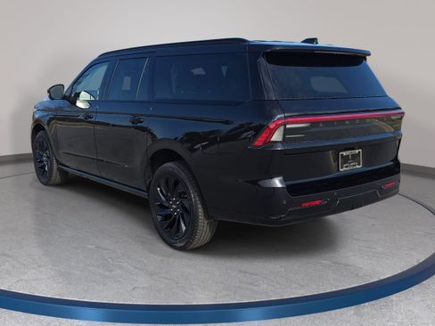 New 2026 Lincoln Navigator L Reserve w/ Jet Appearance Package AWD/4WD image 7