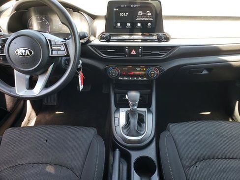 Used 2019 Kia Forte LXS FWD image 11