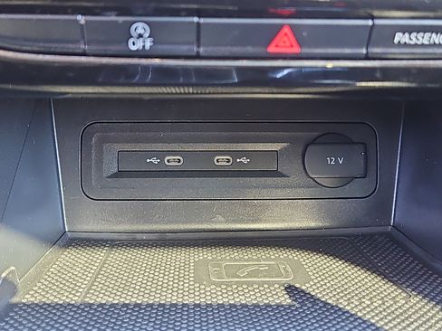 Certified 2023 Volkswagen Atlas SEL AWD/4WD image 13