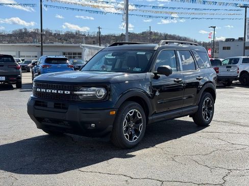 New 2026 Ford Bronco Sport Outer Banks w/ Outer Banks Tech Package+ AWD/4WD image 3