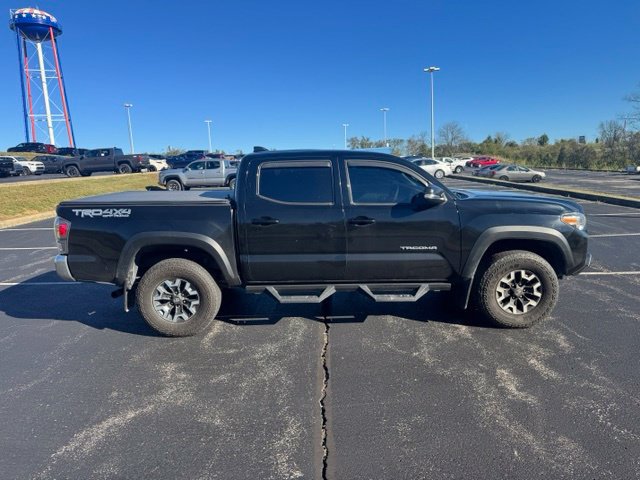 Certified 2023 Toyota Tacoma TRD Off-Road AWD/4WD image 2