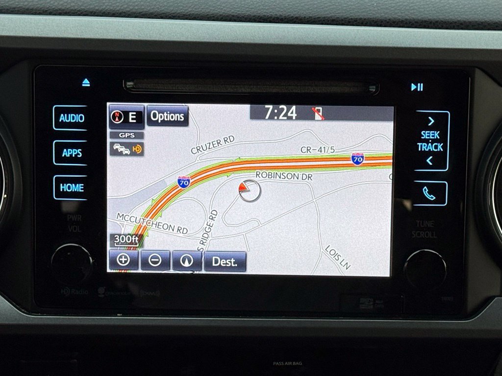 Used 2018 Toyota Tacoma TRD Sport w/ Technology Package AWD/4WD image 15