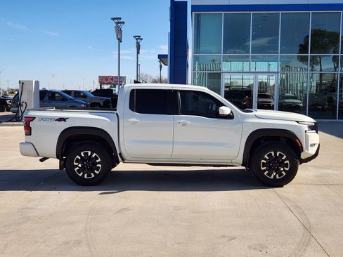 Used 2024 Nissan Frontier PRO-4X w/ Off-Road Protection Package image 6