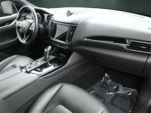 Used 2022 Maserati Levante Modena image 21