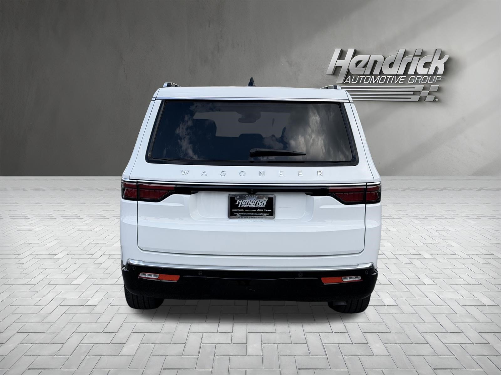 Used 2025 Jeep Wagoneer Series II RWD image 9