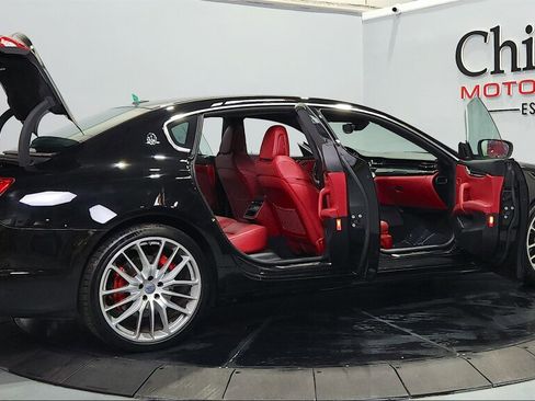 Used 2017 Maserati Quattroporte GTS GranSport RWD image 12