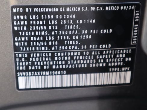 Used 2024 Volkswagen Tiguan Wolfsburg Edition image 36