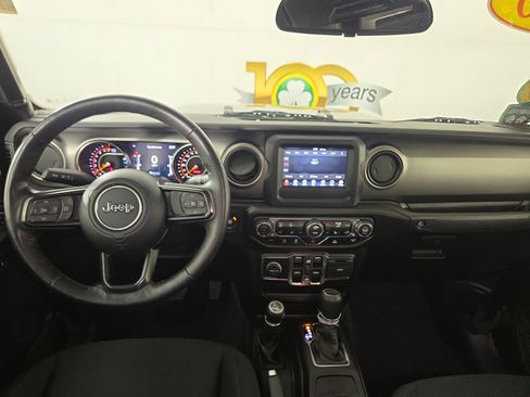 Certified 2020 Jeep Gladiator Sport w/ Quick Order Package 24S image 14