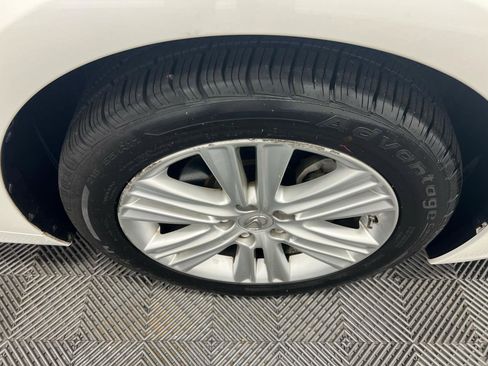 Used 2015 Lexus ES 350 w/ Premium Package image 39