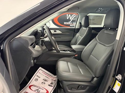 New 2026 Ford Explorer Active w/ Active Comfort Package image 12