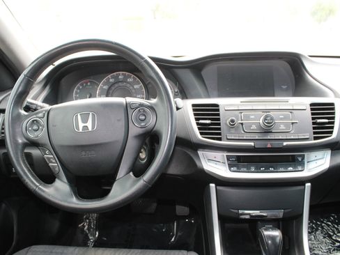 Used 2015 Honda Accord Sport image 7