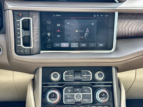 Used 2023 GMC Yukon Denali AWD/4WD image 19
