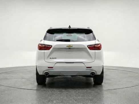 Used 2025 Chevrolet Blazer LT FWD image 6