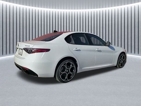 New 2025 Alfa Romeo Giulia AWD image 8