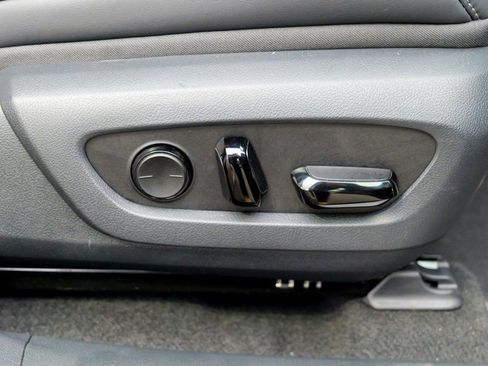 Used 2023 Lexus RX 350 F Sport image 40