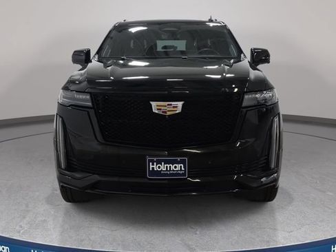 Used 2022 Cadillac Escalade ESV Sport w/ Touring Package AWD/4WD image 3
