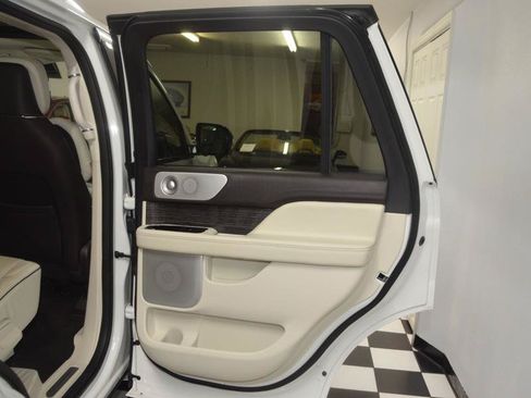 Used 2020 Lincoln Navigator Black Label AWD/4WD image 33