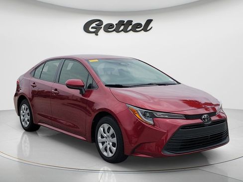 Certified 2023 Toyota Corolla LE FWD image 3