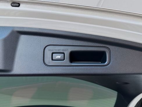 Used 2023 Acura MDX Type S image 37