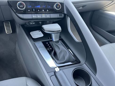 New 2026 Hyundai Elantra Sport FWD image 15