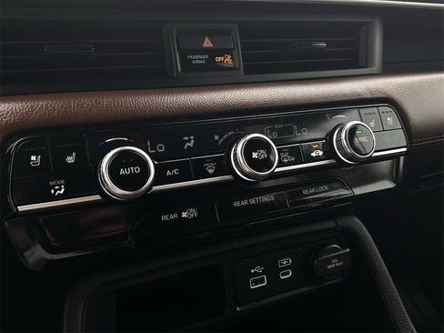 Used 2024 Honda Pilot Elite image 20