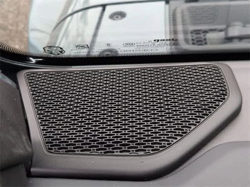 Used 2025 Jeep Gladiator Sport image 30