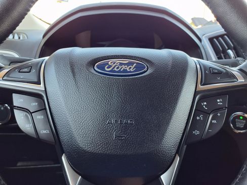 Used 2024 Ford Edge SEL w/ Convenience Package AWD/4WD image 16