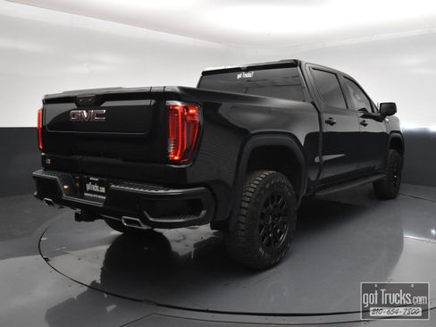 Used 2023 GMC Sierra 1500 AT4 w/ Technology Package AWD/4WD image 47