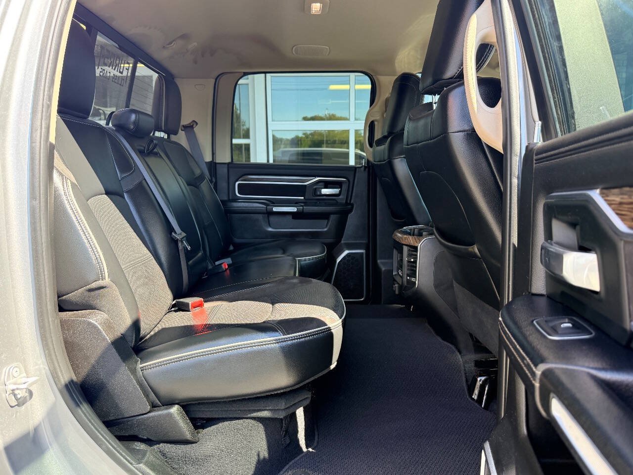 Used 2019 RAM 3500 Laramie AWD/4WD image 34
