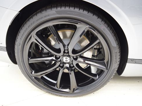 Used 2024 Bentley Continental GT image 48