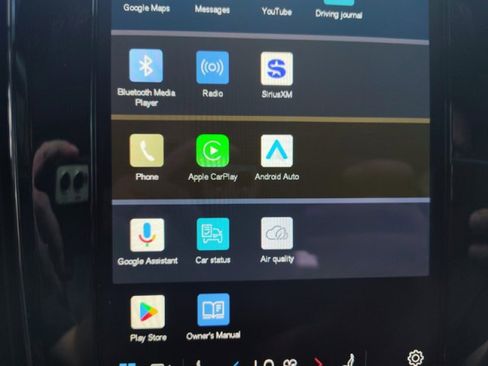 Used 2024 Volvo S60 B5 Plus image 26