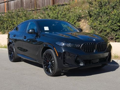 New 2026 BMW X6 xDrive40i image 2