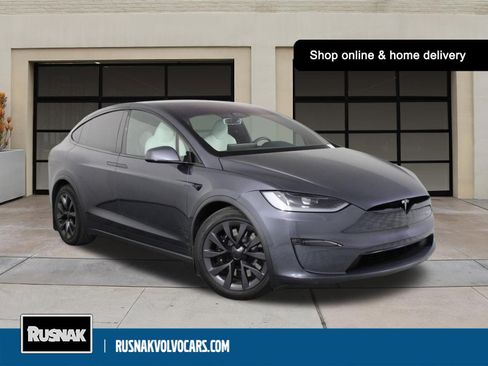 Used 2023 Tesla Model X Standard Range image 1