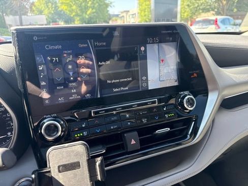 Used 2020 Toyota Highlander Platinum AWD/4WD image 9