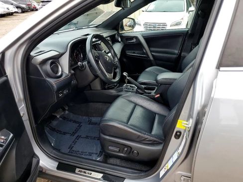 Used 2016 Toyota RAV4 SE image 20
