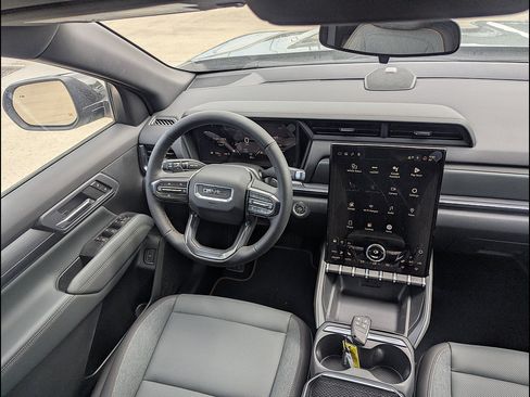 New 2026 GMC Terrain AT4 AWD/4WD image 16
