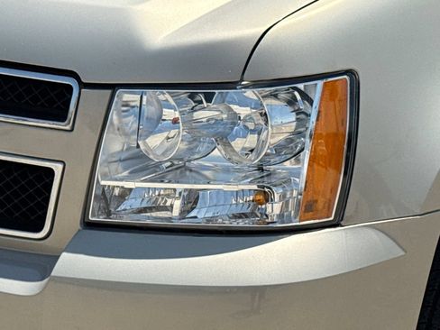 Used 2011 Chevrolet Tahoe LS RWD image 4