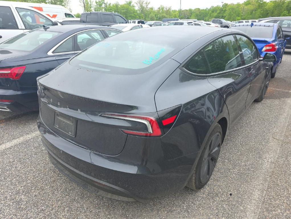 Used 2025 Tesla Model 3 RWD image 4