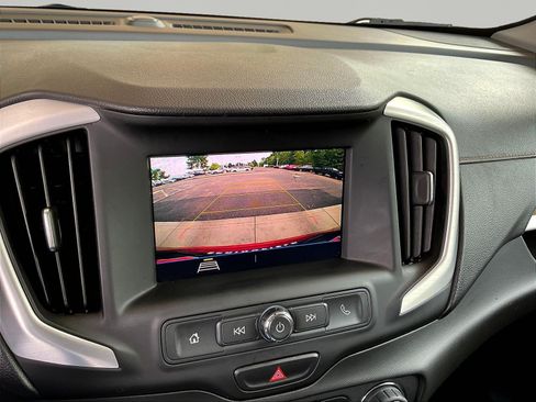 Used 2021 GMC Terrain SLE w/ Driver Convenience Package FWD image 14
