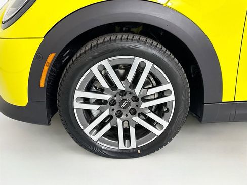 New 2026 MINI Cooper 2-Door Hardtop image 28