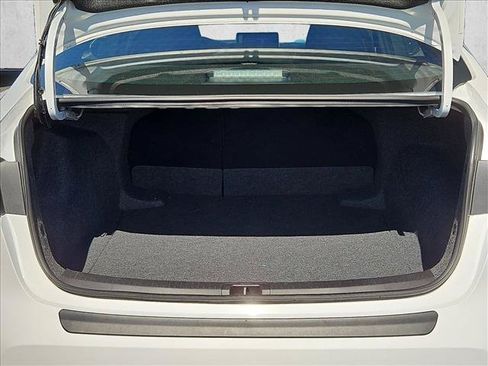 Certified 2026 Toyota Corolla SE w/ SE Package FWD image 6