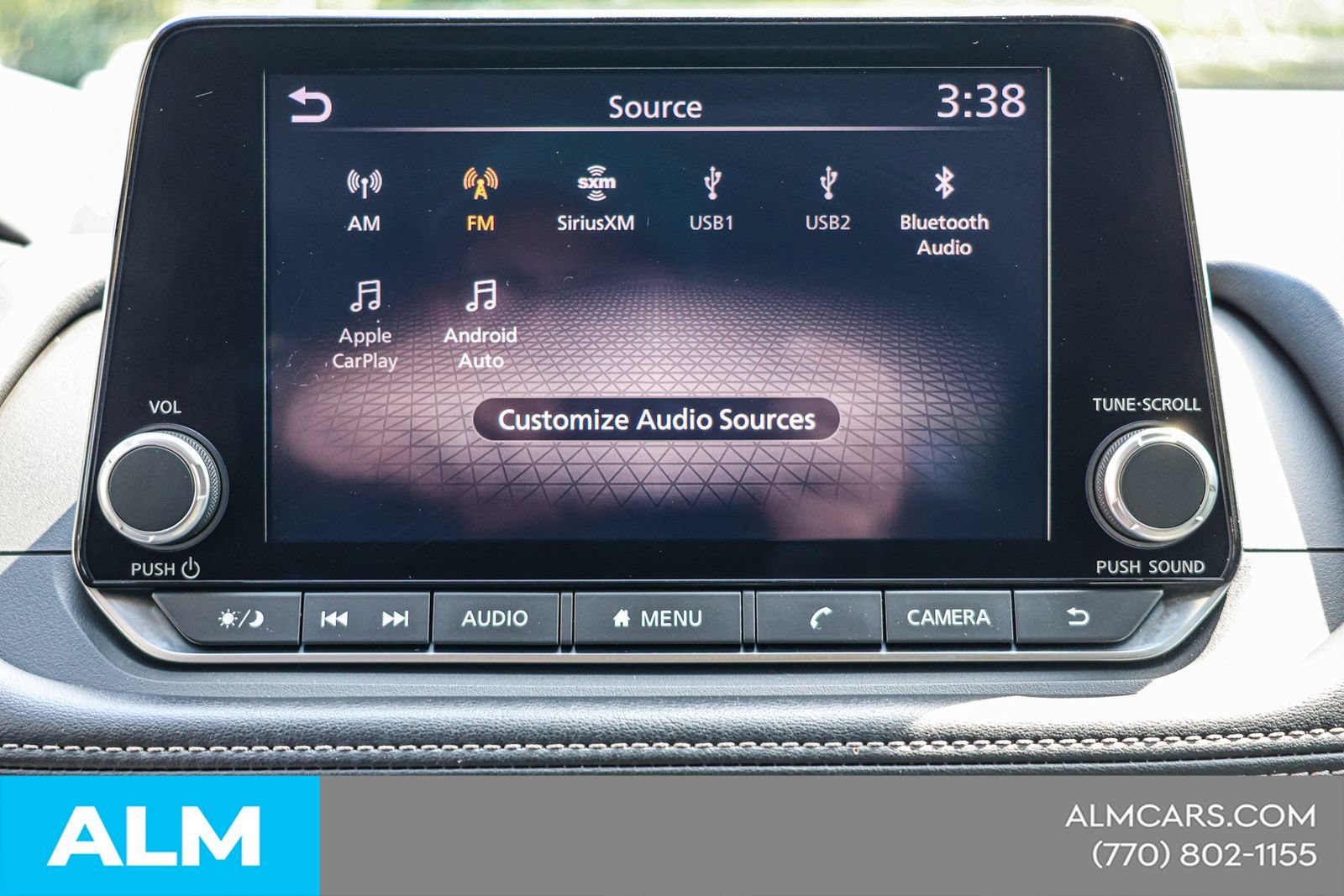 Used 2024 Nissan Rogue S AWD/4WD image 29