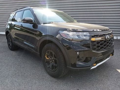 Certified 2026 Ford Explorer Tremor w/ Tremor Convenience Package AWD/4WD image 1