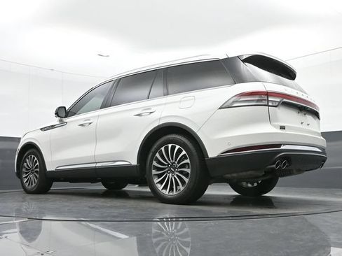 Used 2023 Lincoln Aviator Reserve w/ Equipment Group 201A RWD image 14