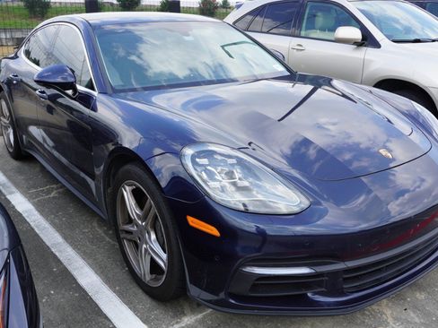 Used 2017 Porsche Panamera 4S AWD/4WD image 3