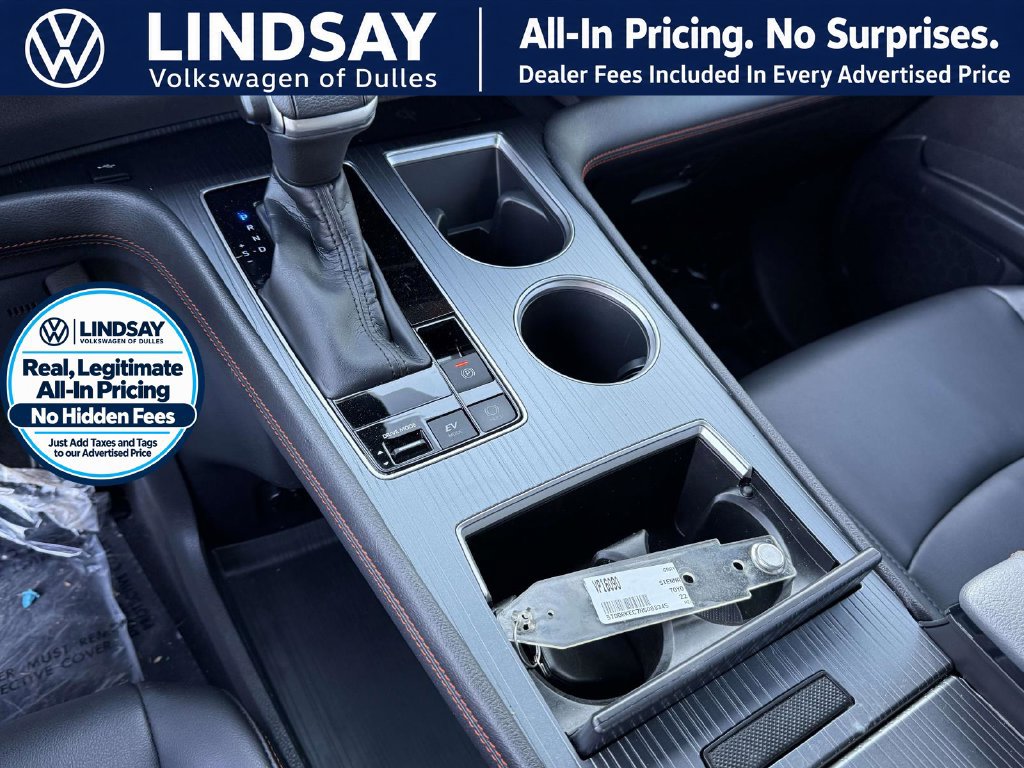 Used 2022 Toyota Sienna XSE w/ XSE Plus Package FWD image 24