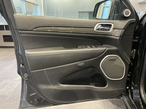 Used 2018 Jeep Grand Cherokee Trackhawk AWD/4WD image 16