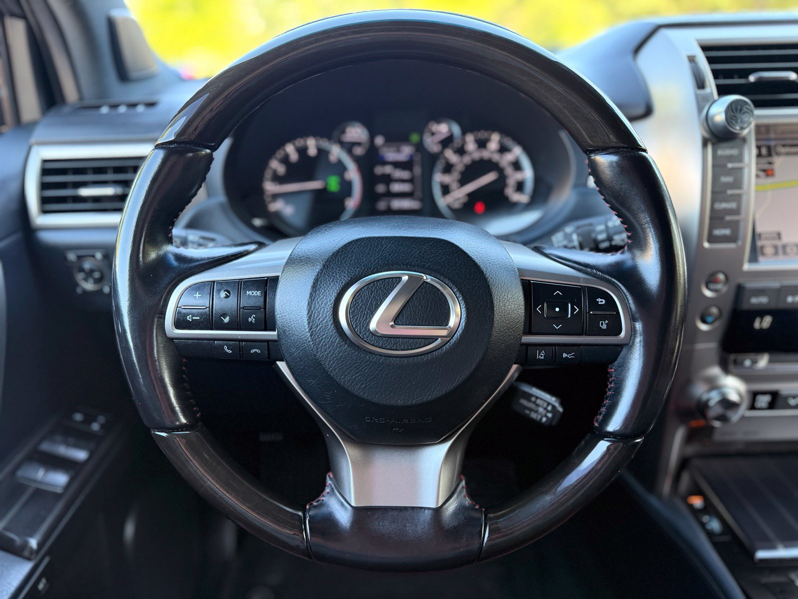 Used 2021 Lexus GX 460 Premium w/ Accessory Package AWD/4WD image 25