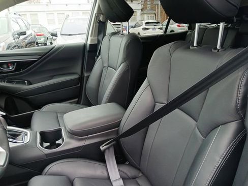 Used 2025 Subaru Outback Limited AWD/4WD image 24
