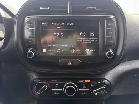 Used 2024 Kia Soul LX w/ Option Group 015 FWD image 26